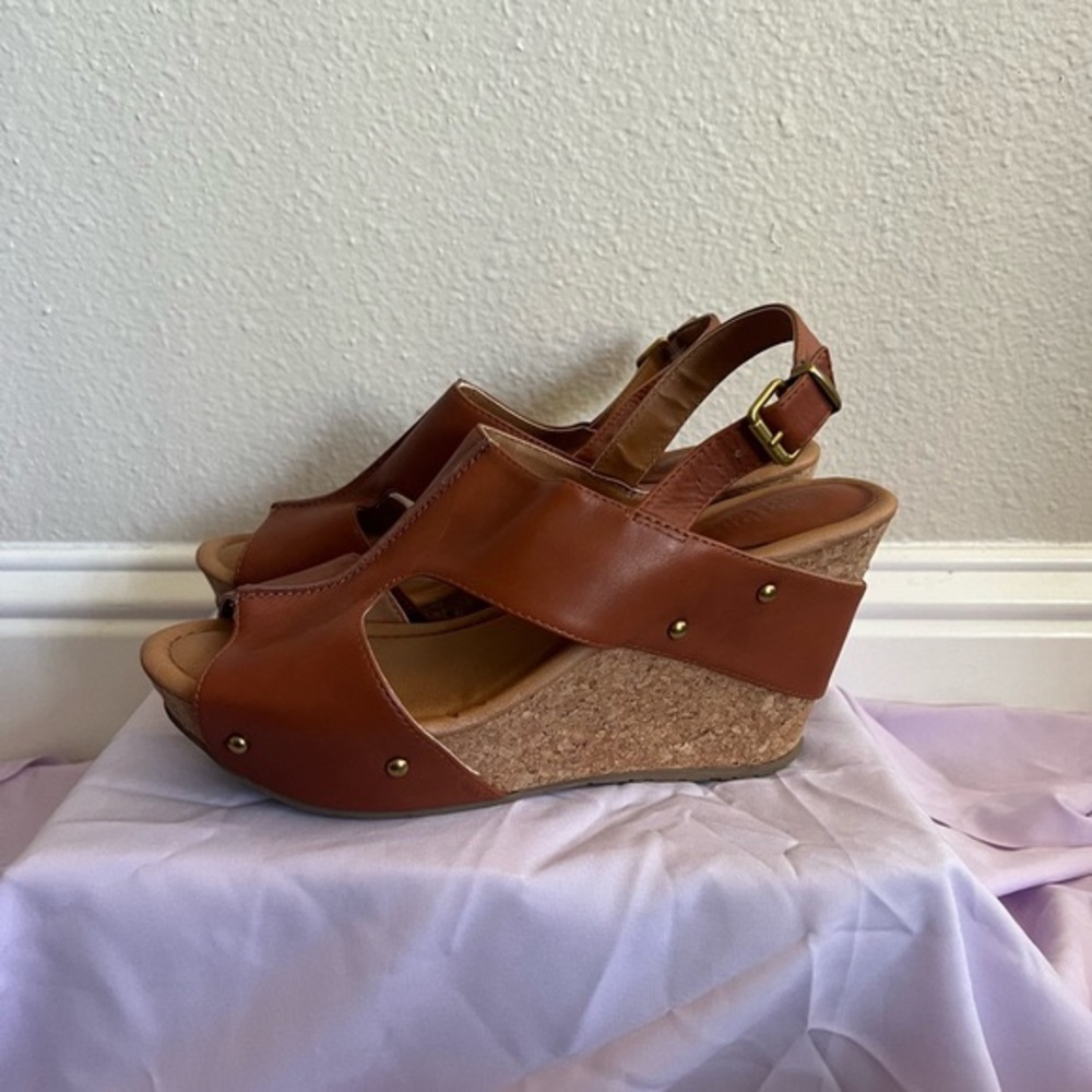 Kenneth Cole Reaction Brown Wedges